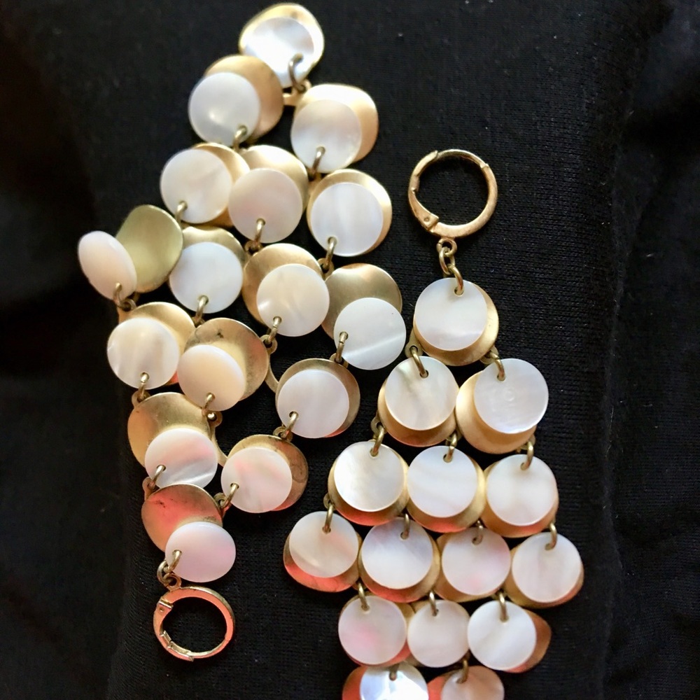 Gold and cream dangle earring